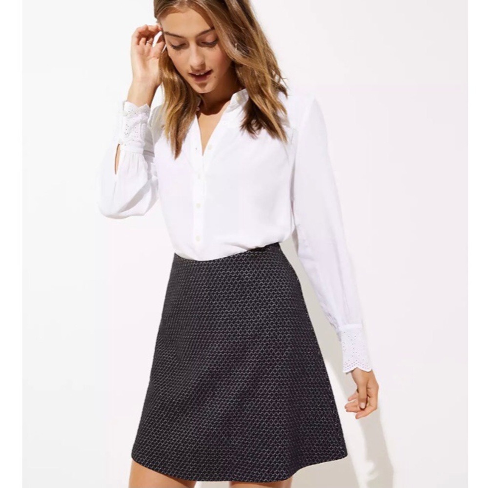 NWT! LOFT Diamond Pull On Flippy Skirt in Black